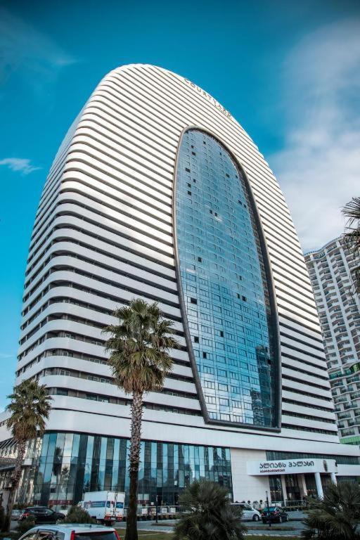 Gq Apartments On First Line Batumi Exterior foto